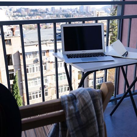 B-Lax Apartment Tiflis Dış mekan fotoğraf
